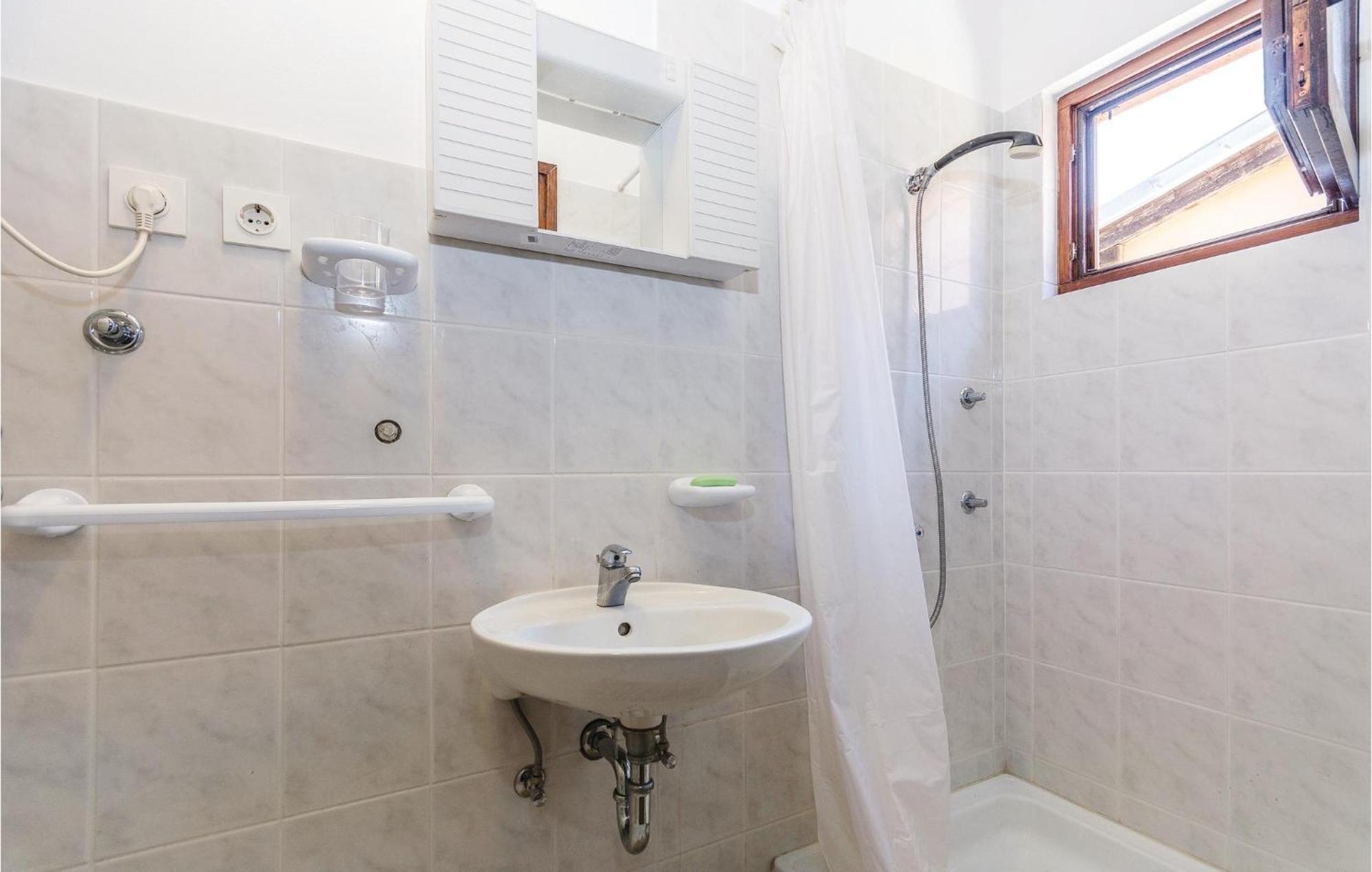 Amazing Apartment In Pavicini With Kitchen Eksteriør bilde